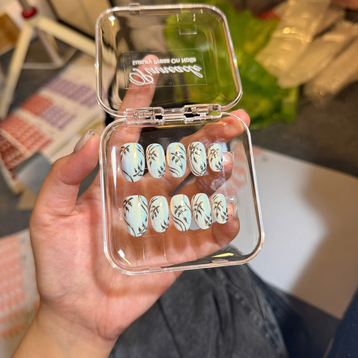 White Pearl Cat Eye Press On Nails with Silver Leaf - Bridal Pearl Nails - Handmade Glossy Gel Nails - Elegant Wedding Press On Set - Custom Size Set - PN251120