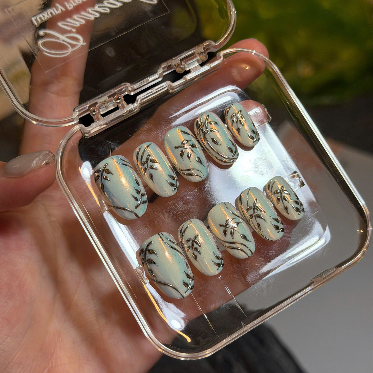 White Pearl Cat Eye Press On Nails with Silver Leaf - Bridal Pearl Nails - Handmade Glossy Gel Nails - Elegant Wedding Press On Set - Custom Size Set - PN251120