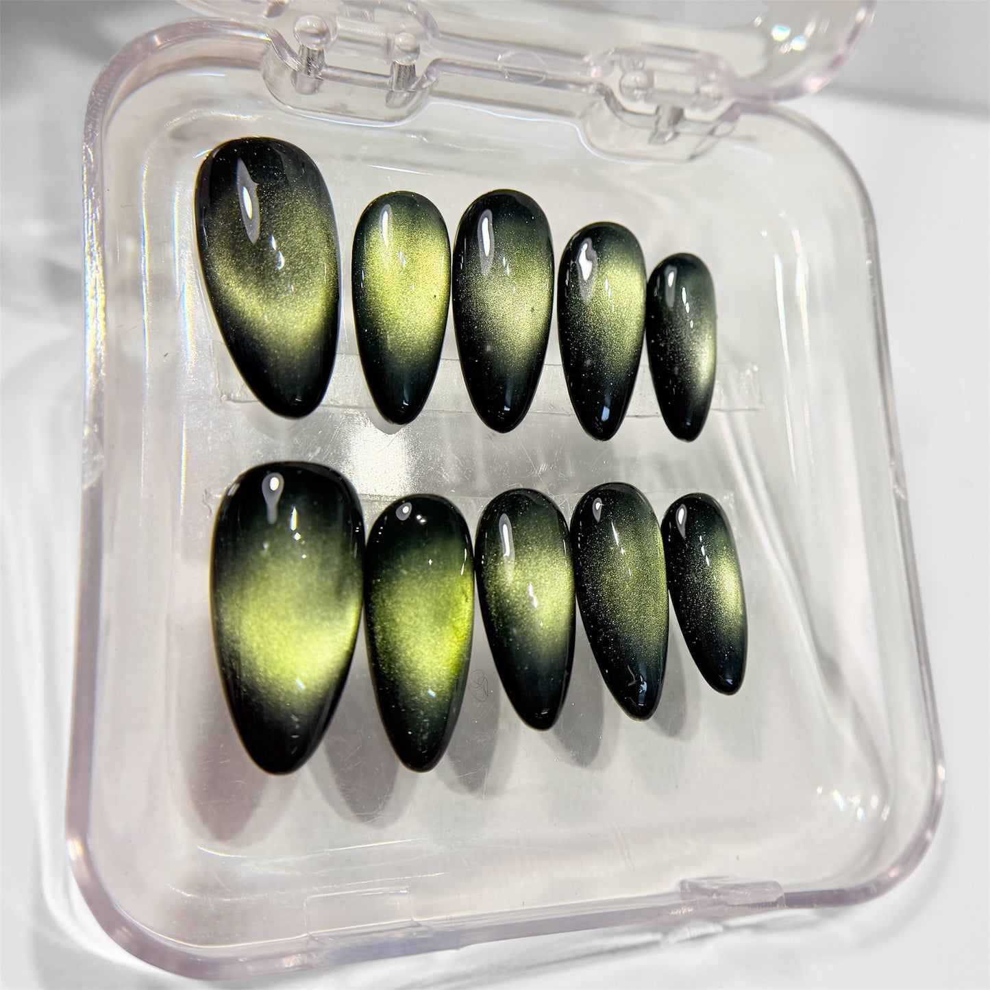 Green Cat Eye Press On Nails - Emerald Reflective Nails - Party Night Out - Handmade Magnetic Nail Set - Custom Size Set - NM233025