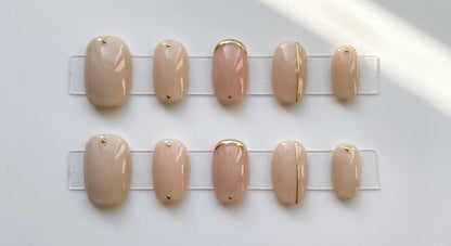 Nude Neutral Press On Nails with Gold Accents - Beige Glossy Gel Nails - Clean Girl Aesthetic - Minimalist Style - Custom Size Set - PN251118