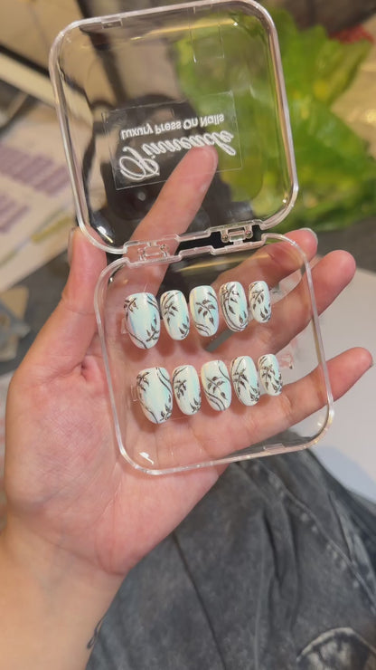 White Pearl Cat Eye Press On Nails with Silver Leaf - Bridal Pearl Nails - Handmade Glossy Gel Nails - Elegant Wedding Press On Set - Custom Size Set - PN251120